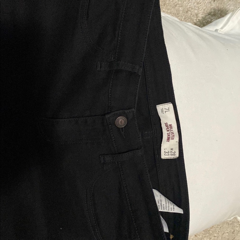 BRAND NEW HOLLISTER SUPER SKINNY